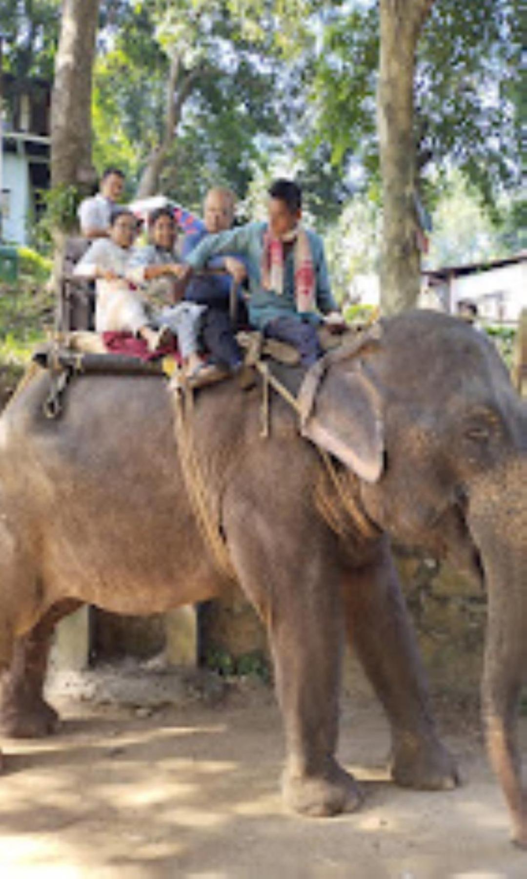บราฮมาพูตราจังเกิลรีสอร์ท กูวาฮาติ ภายนอก รูปภาพ